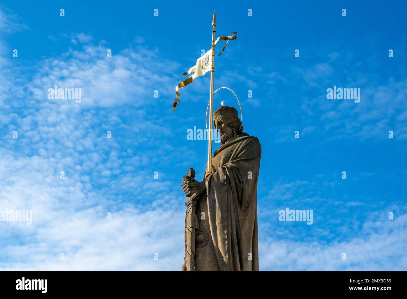 Statue de Saint Venceslas, patron de la Bohême de campagne (République tchèque), dans la ville de Stara Boleslav. Banque D'Images
