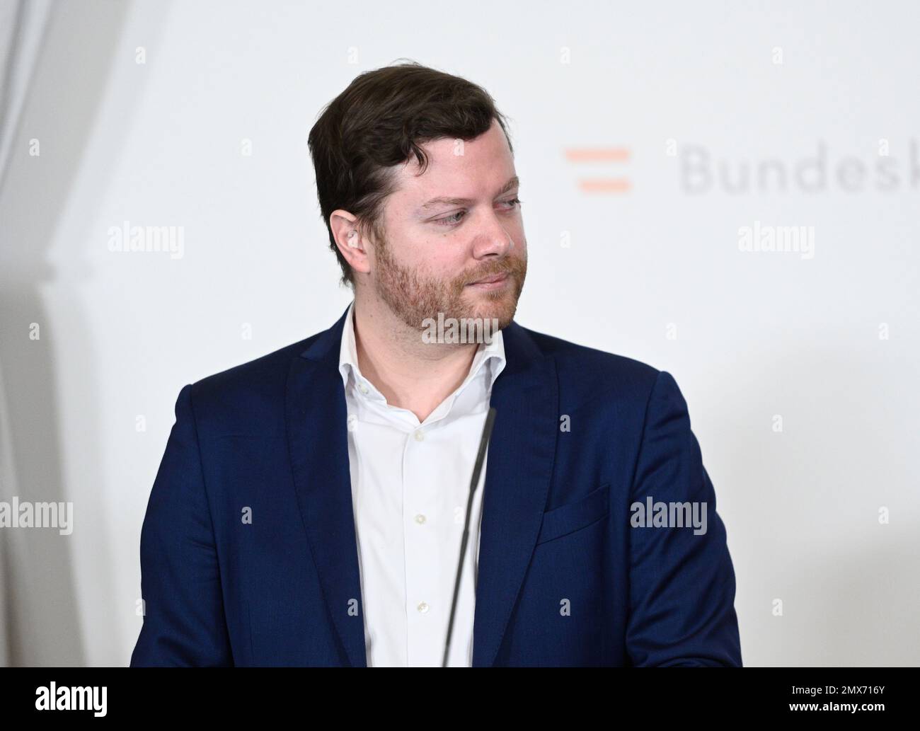 Vienne, Autriche. 02nd févr. 2023. Conférence de presse à l'occasion de la Journée 2023 de la sécurité Internet sur la présentation d'une étude sur les jeunes et les faux rapports sur Internet avec Matthias Jax (chef de projet SaferInternet.at) à la Chancellerie fédérale Banque D'Images