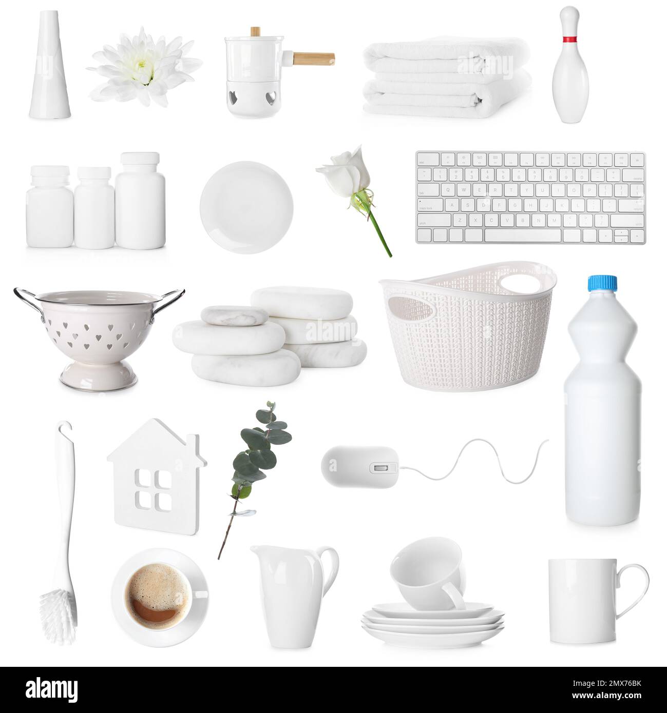 Collage de différents objets sur fond blanc Banque D'Images