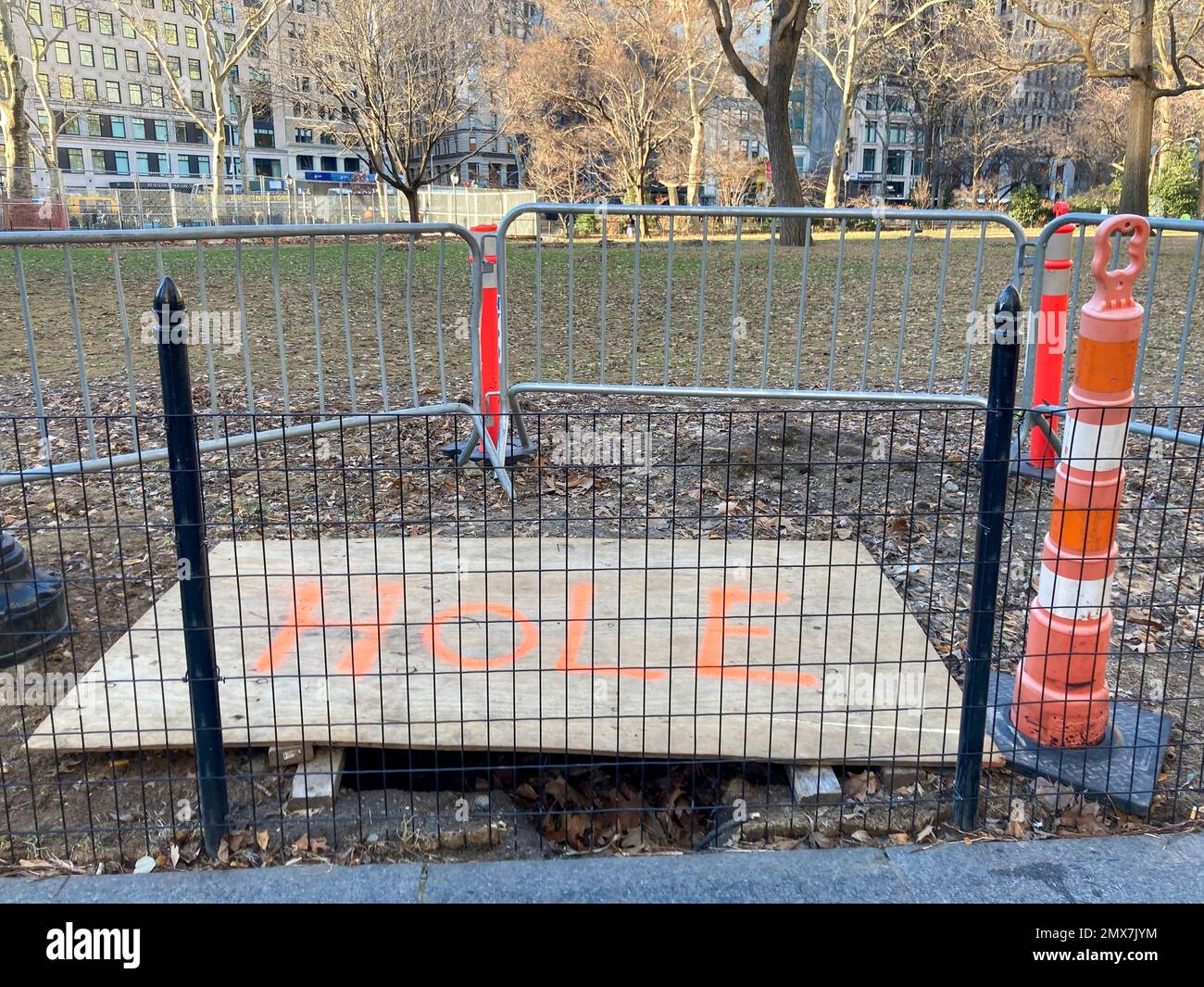 Travaux d'infrastructure dans le parc Madison Square à New York mercredi, 1 février 2023. (© Frances M. Roberts) Banque D'Images