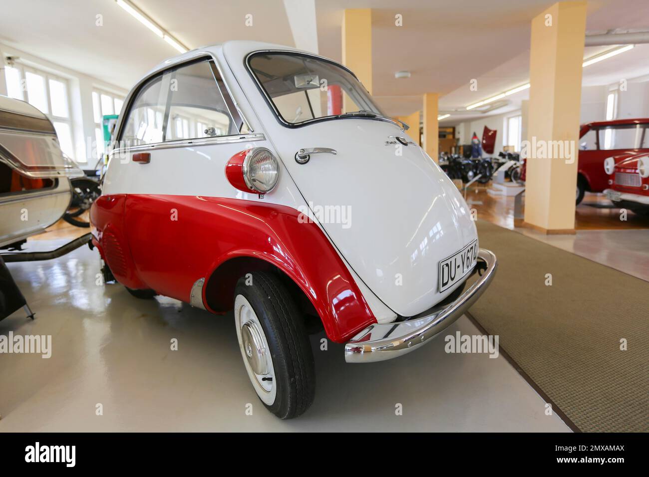 BMW Isetta, Musée de la voiture d'Engstingen, voiture classique, exposition, BMW, Engstingen, Bade-Wurtemberg, Allemagne Banque D'Images