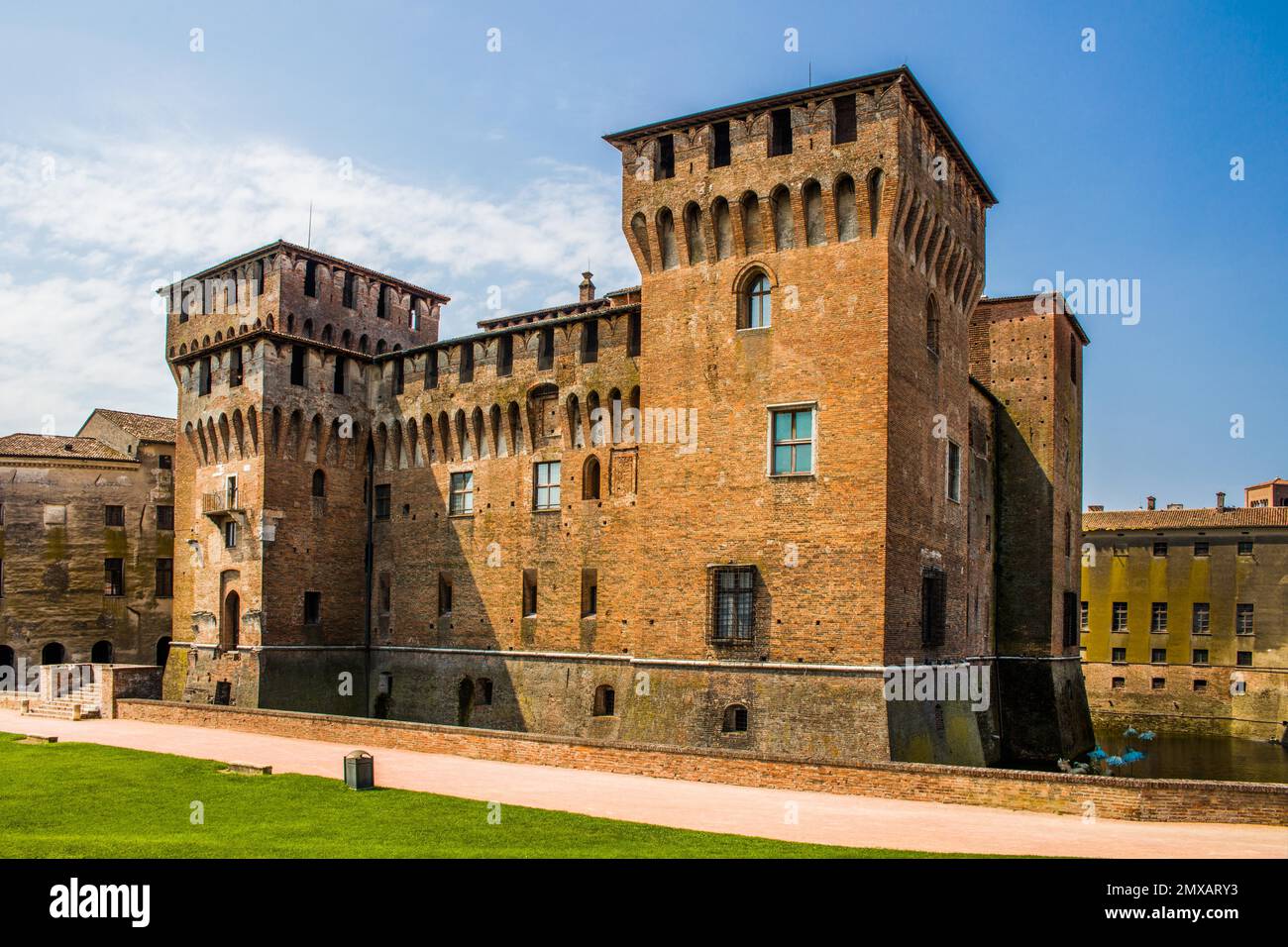 Château de San Giorgio relié au palais par un grand escalier, Mantua, Lombardie, Italie, Mantua, Lombardie, Italie Banque D'Images