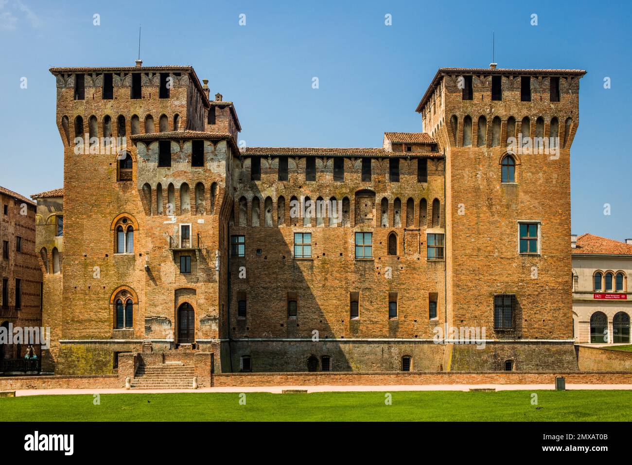 Château de San Giorgio relié au palais par un grand escalier, Mantua, Lombardie, Italie, Mantua, Lombardie, Italie Banque D'Images