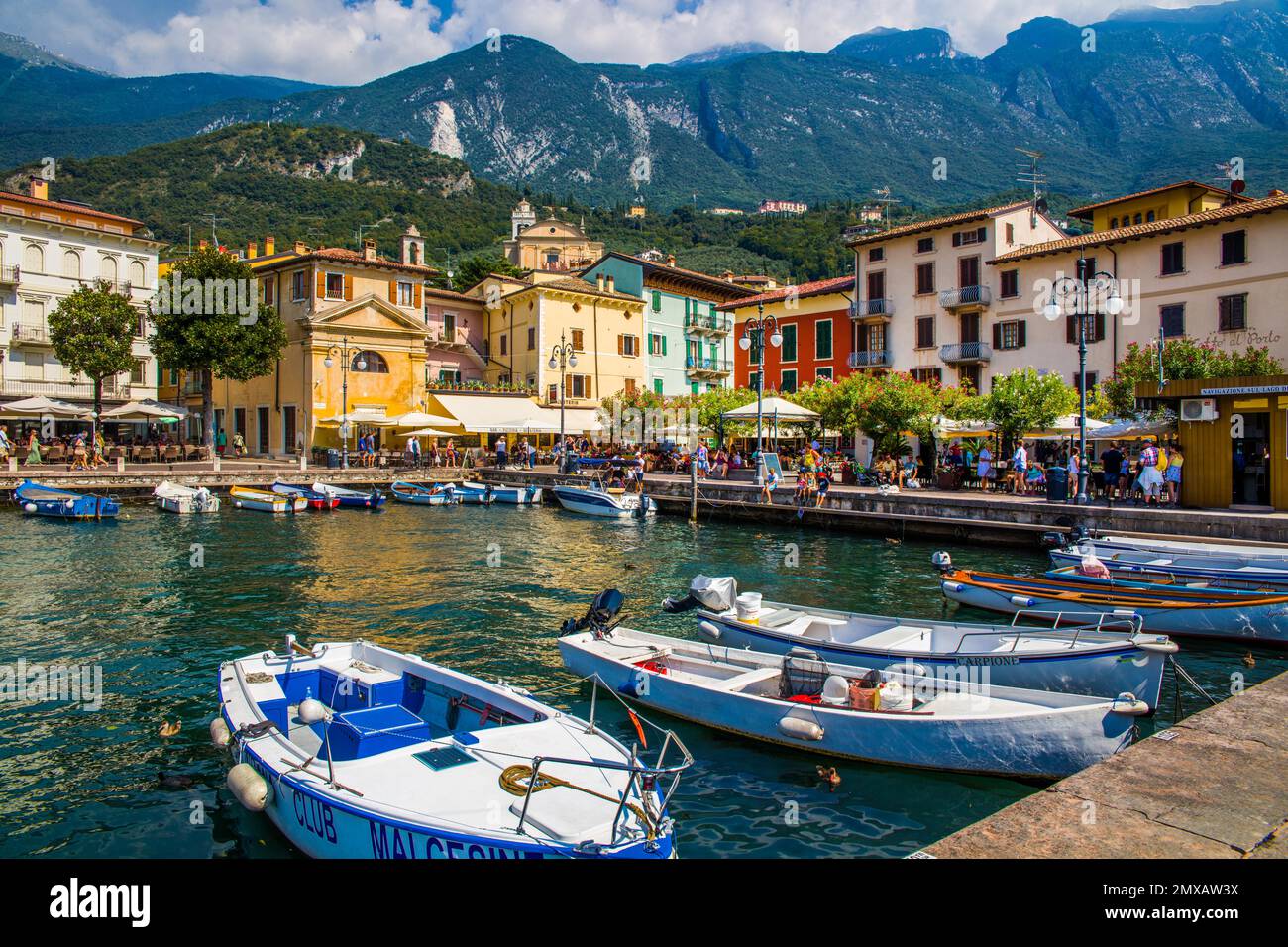 Port de Malcesine sur Monte Baldo, Lac de Garde, Italie, Malcesine, Lac de Garde, Italie Banque D'Images
