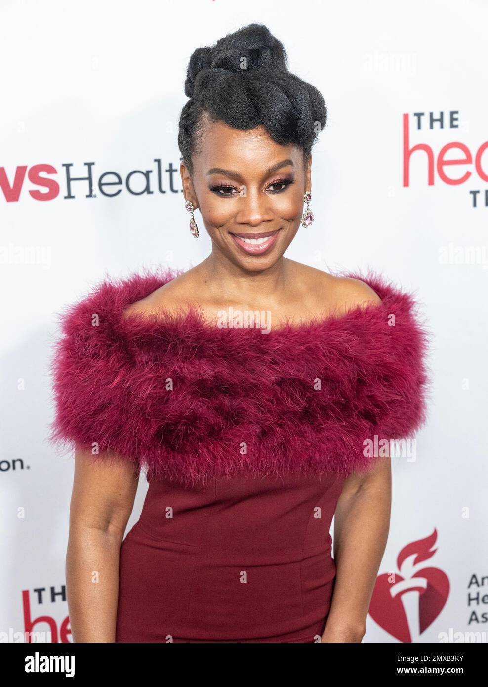 1 février 2023, New York, New York, États-Unis: Anika Noni Rose vêtu de Catherine Reghr participe au spectacle et concert Go Red for Women de l'American Heart Associationâ€™s au Jazz at Lincoln Center. Concert et défilé de mode organisé par l'American Heart Association le 1st jour du mois national de la santé cardiaque pour souligner que les maladies cardiovasculaires causent chaque année 1 décès sur 3 chez les femmes, ce qui en fait la première cause de mortalité liée à la santé chez les femmes. (Credit image: © Lev Radin/Pacific Press via ZUMA Press Wire) USAGE ÉDITORIAL SEULEMENT! Non destiné À un usage commercial ! Banque D'Images