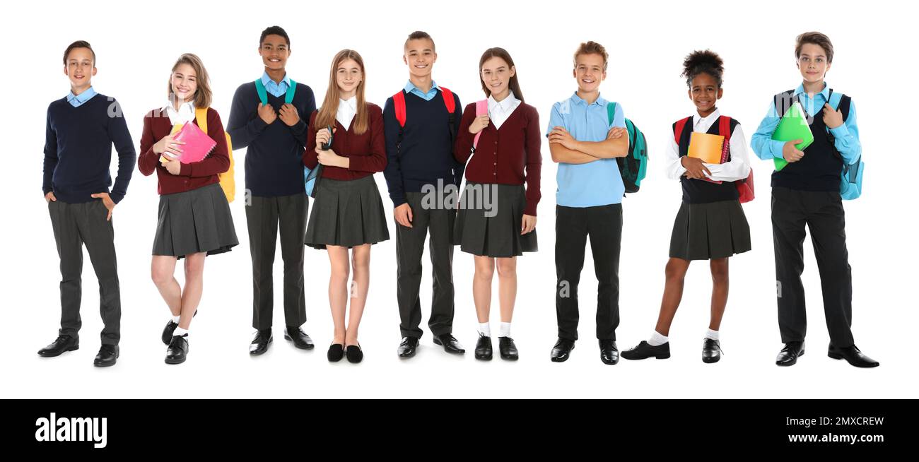 Enfants en uniforme d'école sur fond blanc. Bannière Banque D'Images