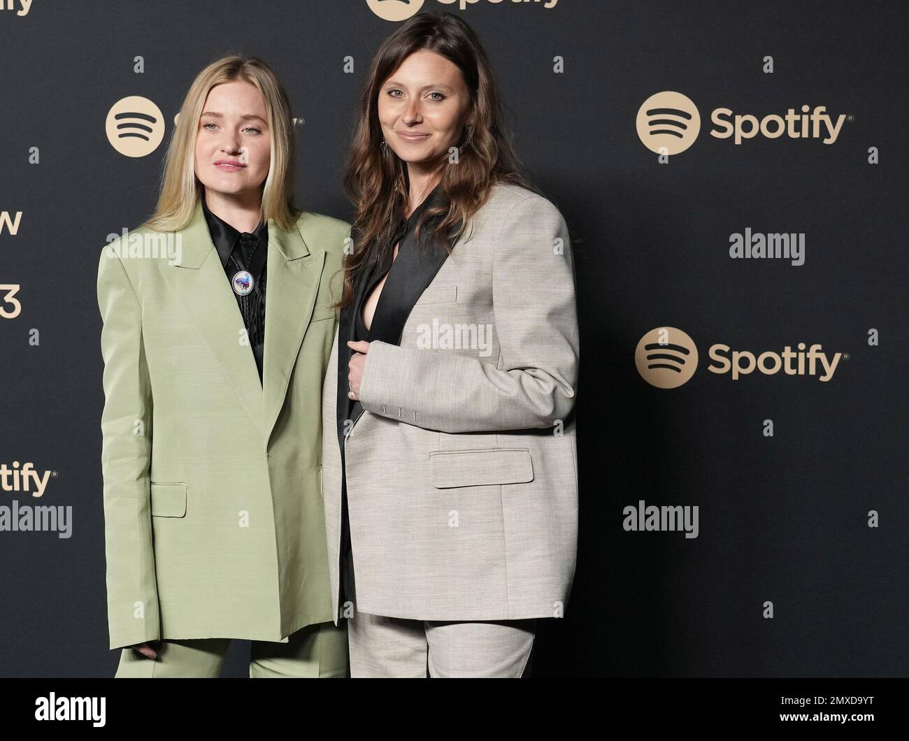 Los Angeles, États-Unis. 02nd févr. 2023. (G-D) Aly Michalka et AJ Michalka arrivent jeudi, à 2 février 2023, au Best New Artist Party 2023 de Spotify qui s'est tenu au Pacific Design Center à West Hollywood, Californie. (Photo par Sthanlee B. Mirador/Sipa USA) crédit: SIPA USA/Alay Live News Banque D'Images