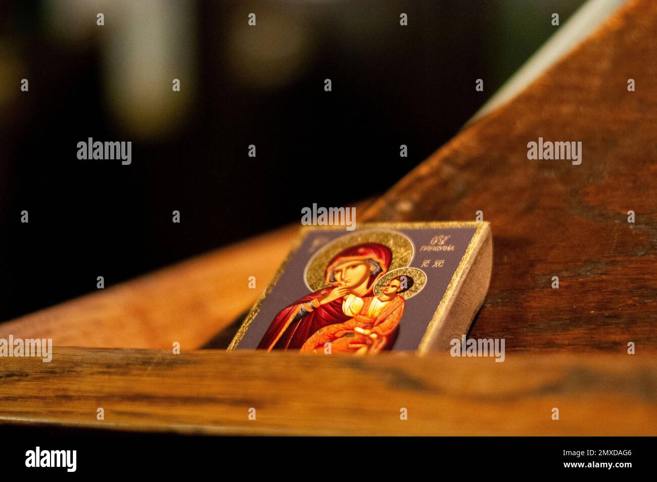 Une petite peinture de la mère marie et de l'enfant jésus, gros plan Banque D'Images