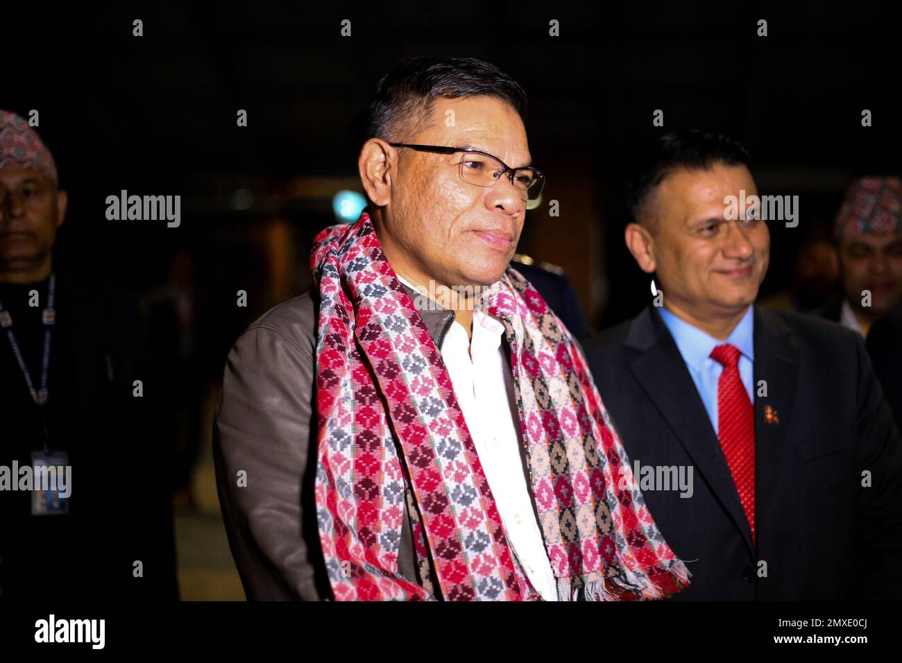 Le février 2,2023 à Katmandou Népal. Le ministre malaisien des Affaires intérieures, 'Seifuddin Nasution Ismail', s'entretient avec le personnel des médias lors de son arrivée à l'aéroport international de Tribhuvan (TIA). Il arrive au Népal pour une visite officielle de trois jours, alors que Saifuddin va rencontrer le ministre du travail, de l'emploi et de la sécurité sociale 'Dol Prasad Aryal' pendant sa visite. (Photo de Abhishek Maharajan/Sipa USA) Banque D'Images