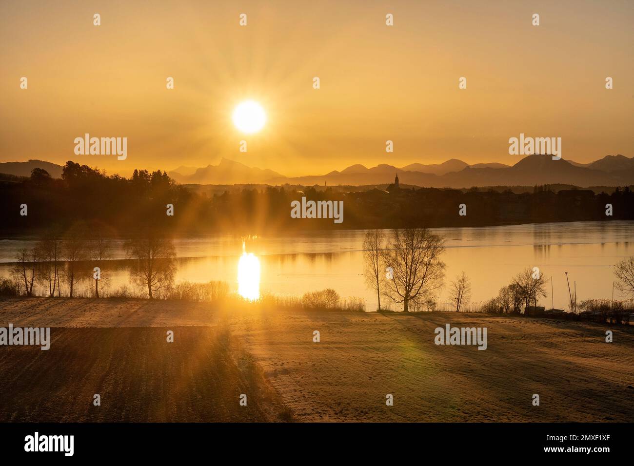 Tachinger See , von Dienstleistungen Banque D'Images