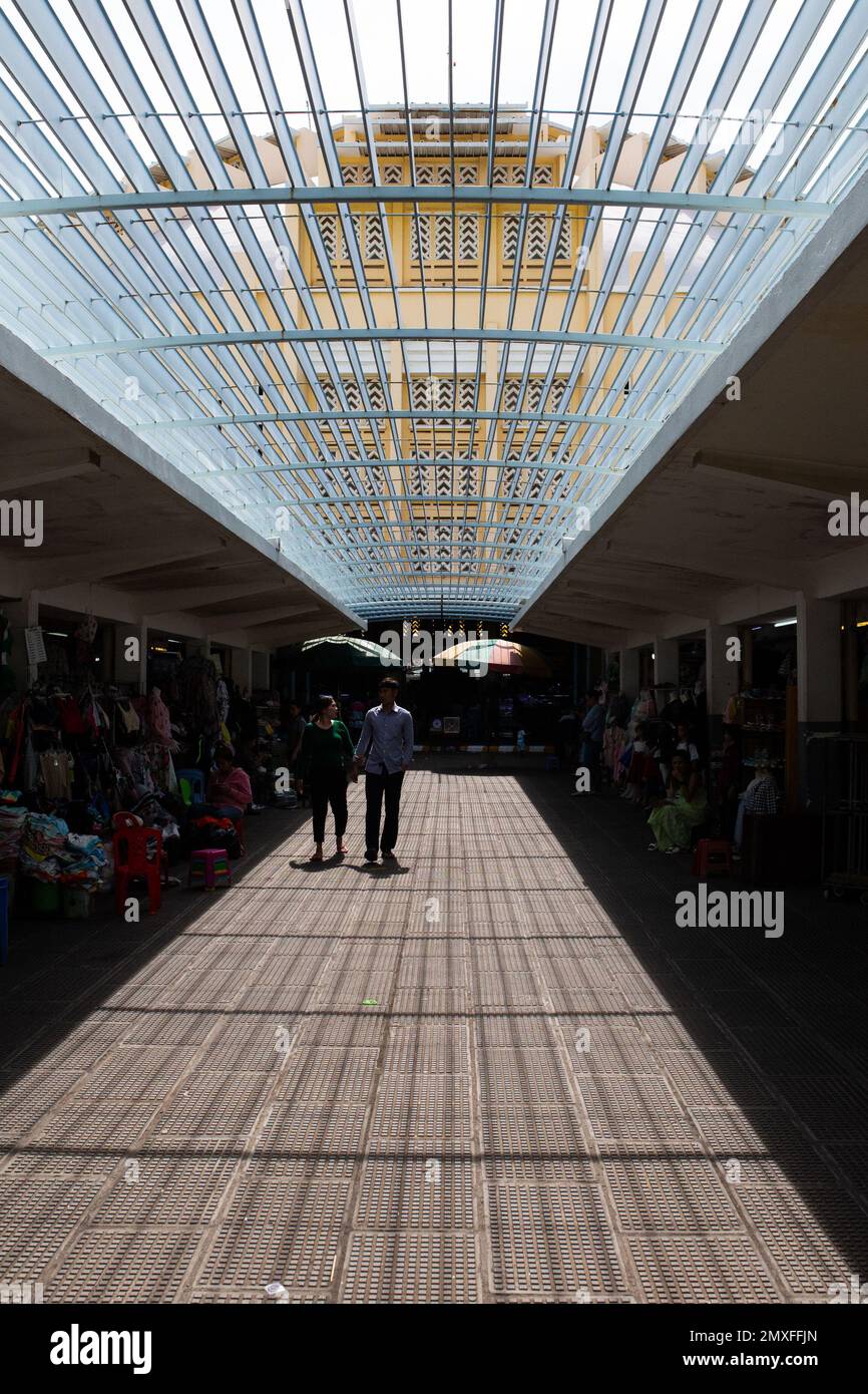 Marché central de Phnom Penh ( ផ្សារធំថ្មី ) - Cambodge ( Photographie de rue ) Banque D'Images