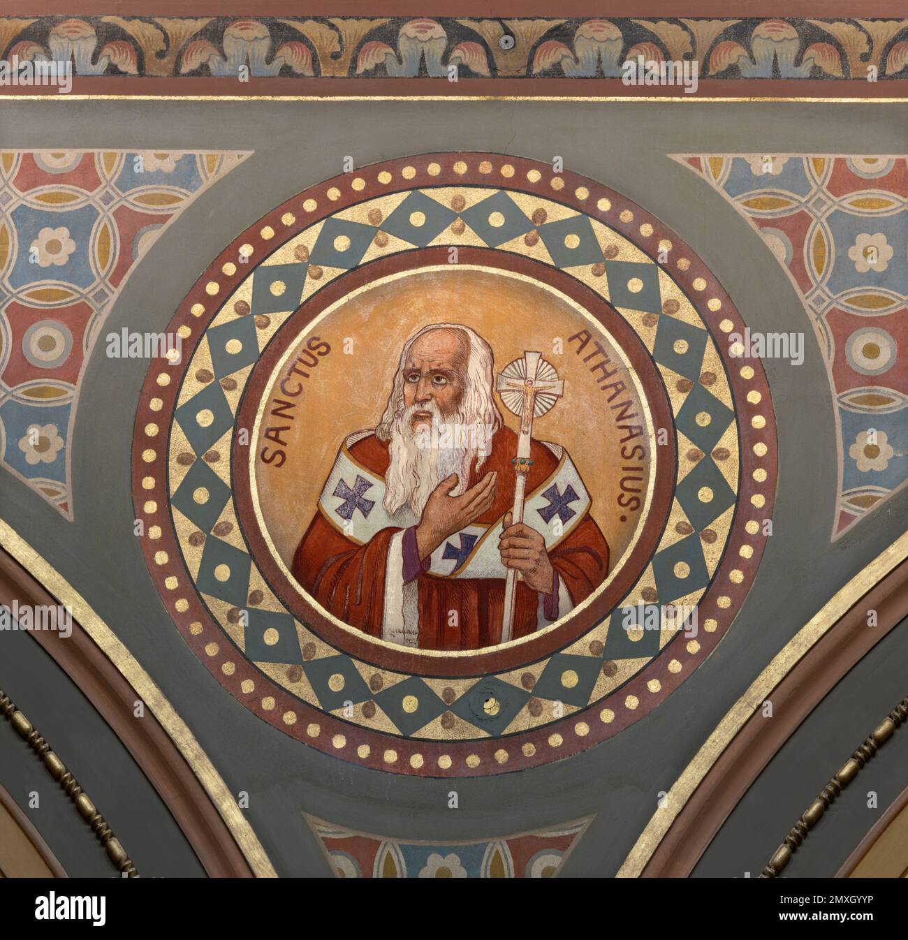BERNE, SUISSE - JUNY 27, 2022: La fresque de Saint Athanasius dans l'église Dreifaltigkeitskirche d'août Müller (1923). Banque D'Images