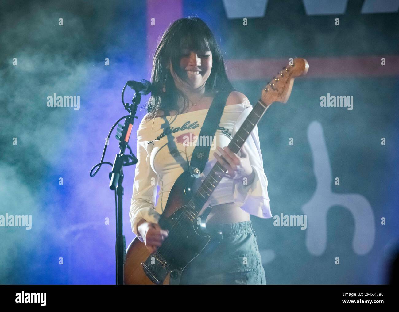 Londres, Royaume-Uni, vendredi 3rd février 2023 Beabadoobee (Beatrice Kristi Ilejay Laus) se produit sur scène dans le cadre de la War Child, Brit Awards week gigs à Lafayette, Kings Cross. Credit: DavidJensen / Empics Entertainment / Alamy Live News Banque D'Images