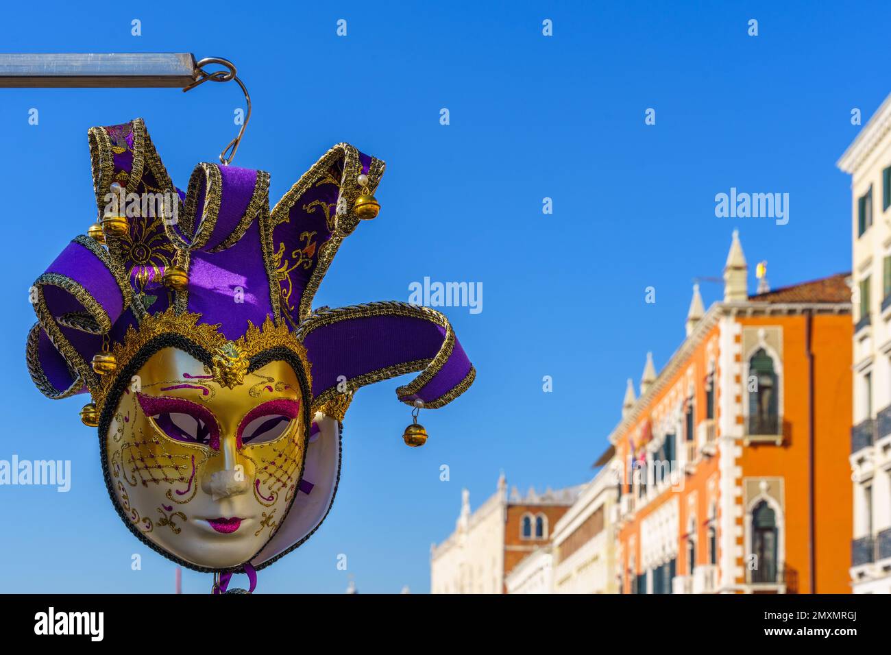 Vue sur un masque traditionnel de carnaval, à Venise, en Vénétie, dans le nord de l'Italie Banque D'Images
