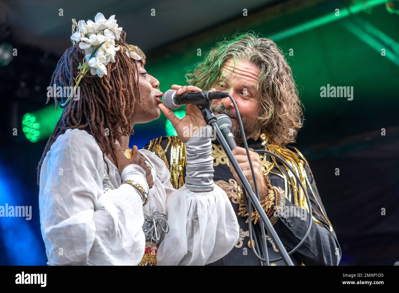 Die Band Golden Dawn Arkestra aus den USA live beim Orange Blossom Special Festival, Beverungen, Deutschland | US band Golden Dawn Arkestra Live a Banque D'Images
