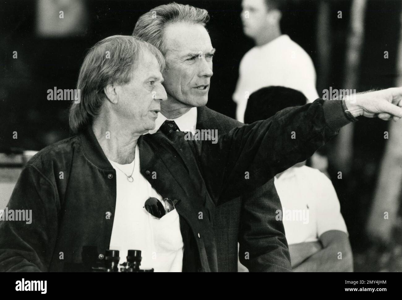 Le réalisateur américain Wolfgang Peterson et l'acteur Clint Eastwood sur la scène du film dans la ligne de feu, USA 1993 Banque D'Images
