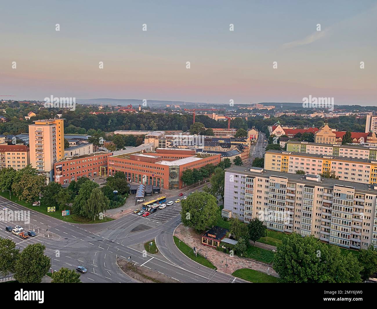 Chemnitz, Allemagne - 09 08 2021: Paysage urbain de Chemnitz, anciennement connu sous le nom de Karl Marx Stadt à l'époque du froid était et rideau de fer. Banque D'Images