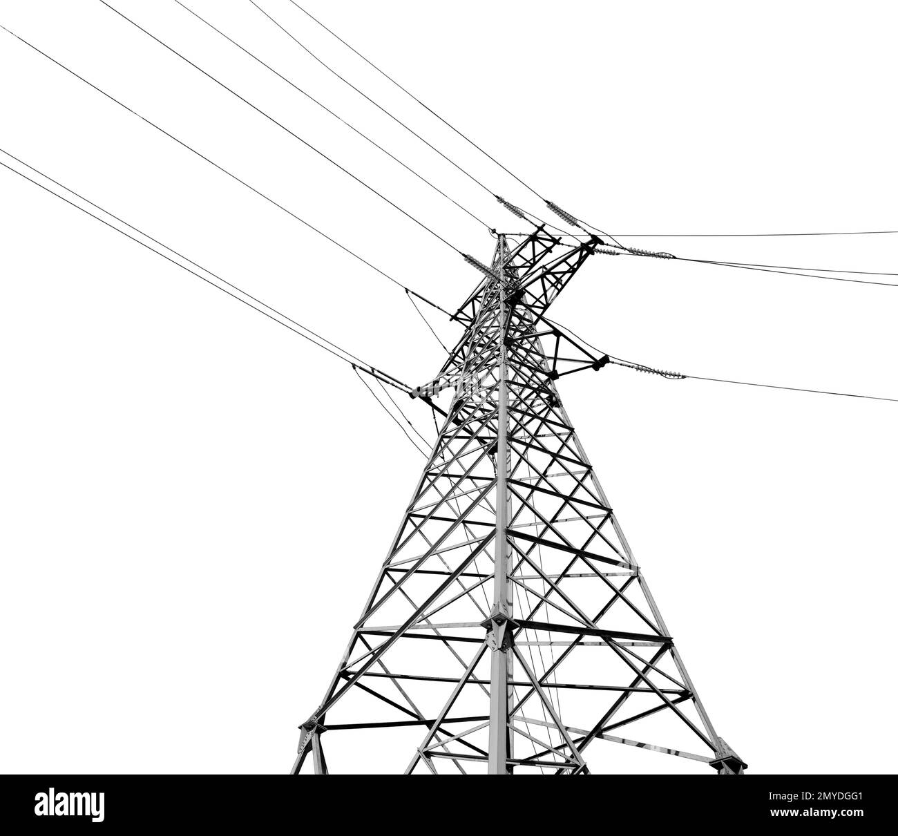 Tour haute tension isolée sur une vue blanche à faible angle. Transmission de puissance électrique Banque D'Images
