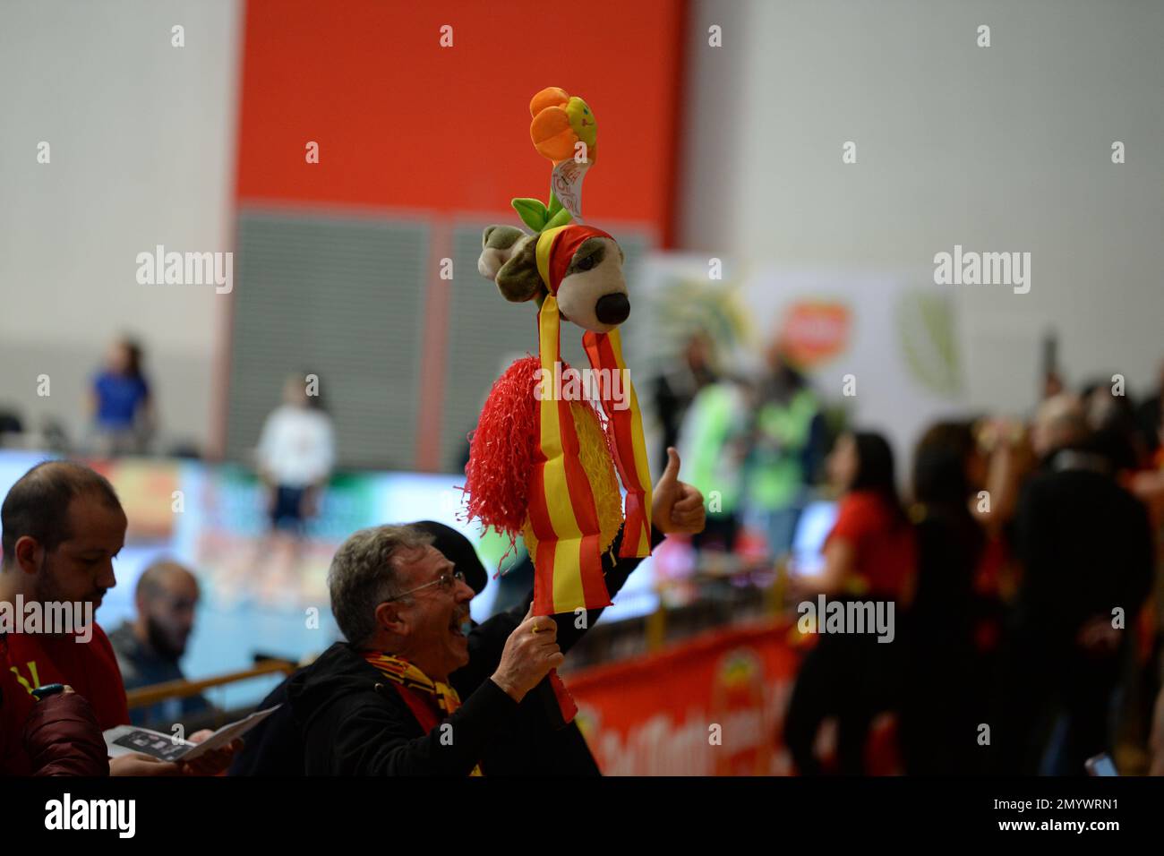 Vibo Valentia, Italie. 04th févr. 2023. Tonno callipo Supporters lors de la Del Monte Italian Cup A2 Homme final - Tonno Callipo Vibo Valentia vs BCC Castellana Grotte, Italian Volleyball Men Cup à Vibo Valentia, Italie, 04 février 2023 Credit: Independent photo Agency/Alay Live News Banque D'Images