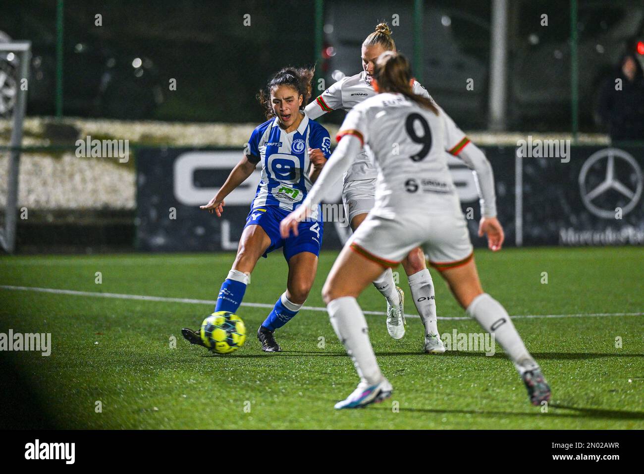 NIA Elyn (4) de Gent photographié lors d'un match de football féminin
