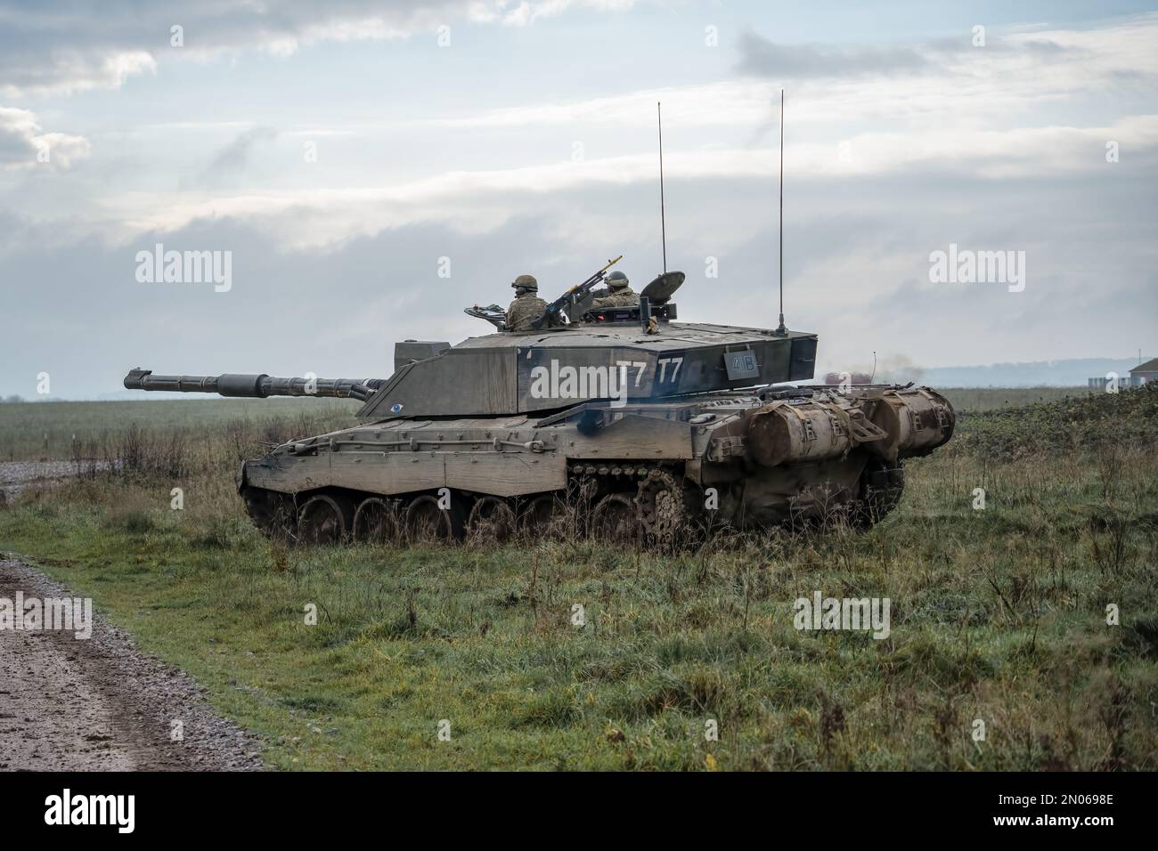 Le principal char de combat de l'armée britannique FV4034 Challenger 2 ii lors d'un exercice de combat militaire, Wiltshire, Royaume-Uni Banque D'Images