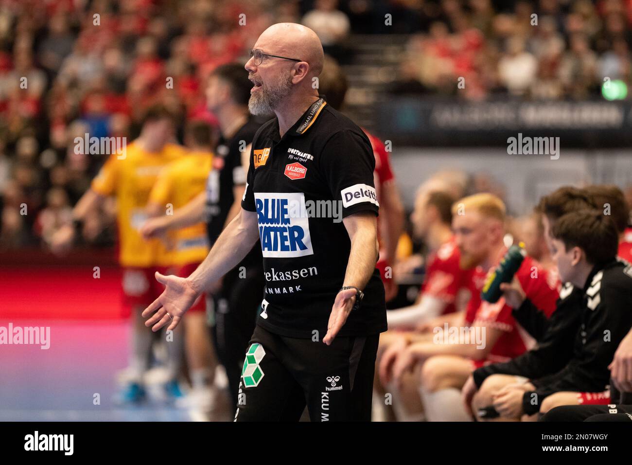 Aalborg, Danemark. 04th févr. 2023. L'entraîneur-chef Stefan Hansen d'Aalborg Handball vu dans le match danois HTH Herreligia entre Aalborg Handball et GOG à Sparekassen Danmark Arena à Aalborg. (Crédit photo : Gonzales photo/Alamy Live News Banque D'Images
