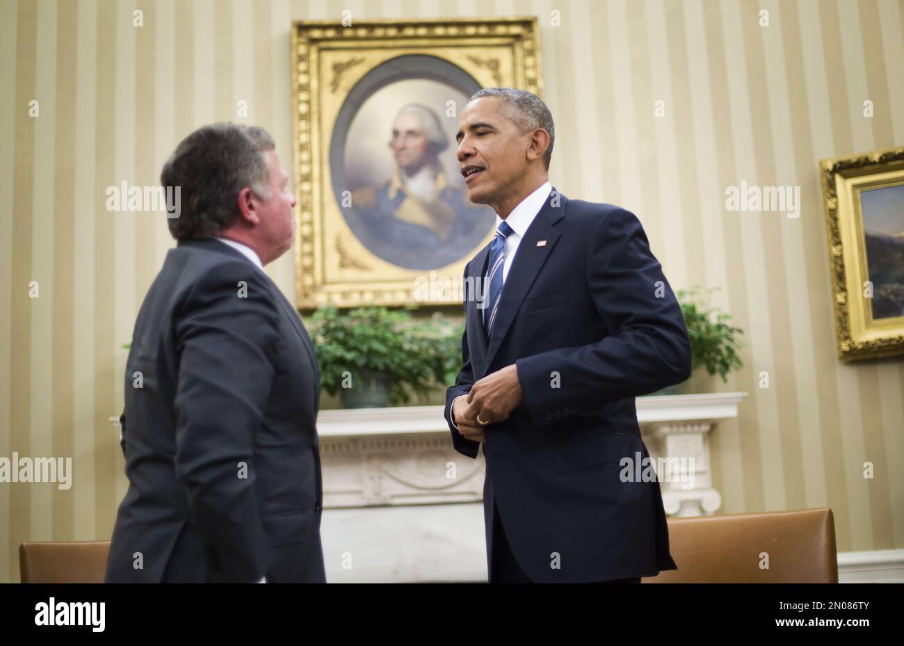 President Barack Obama talks with Jordan's King Abdullah II in the Oval Office of the White House in Washington,Wednesday, Feb. 24, 2016. (AP Photo/Pablo Martinez Monsivais) Banque D'Images