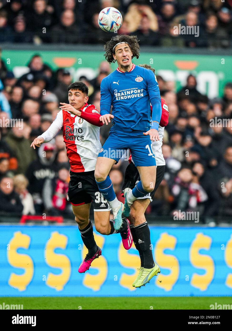 Rotterdam - Ezequiel Bullaude de Feyenoord, Fabio Silva de PSV Eindhoven pendant le match entre Feyenoord et PSV Eindhoven au Stadion Feijenoord de Kuip le 5 février 2023 à Rotterdam, pays-Bas. (Box to Box Pictures/Tom Bode) Banque D'Images