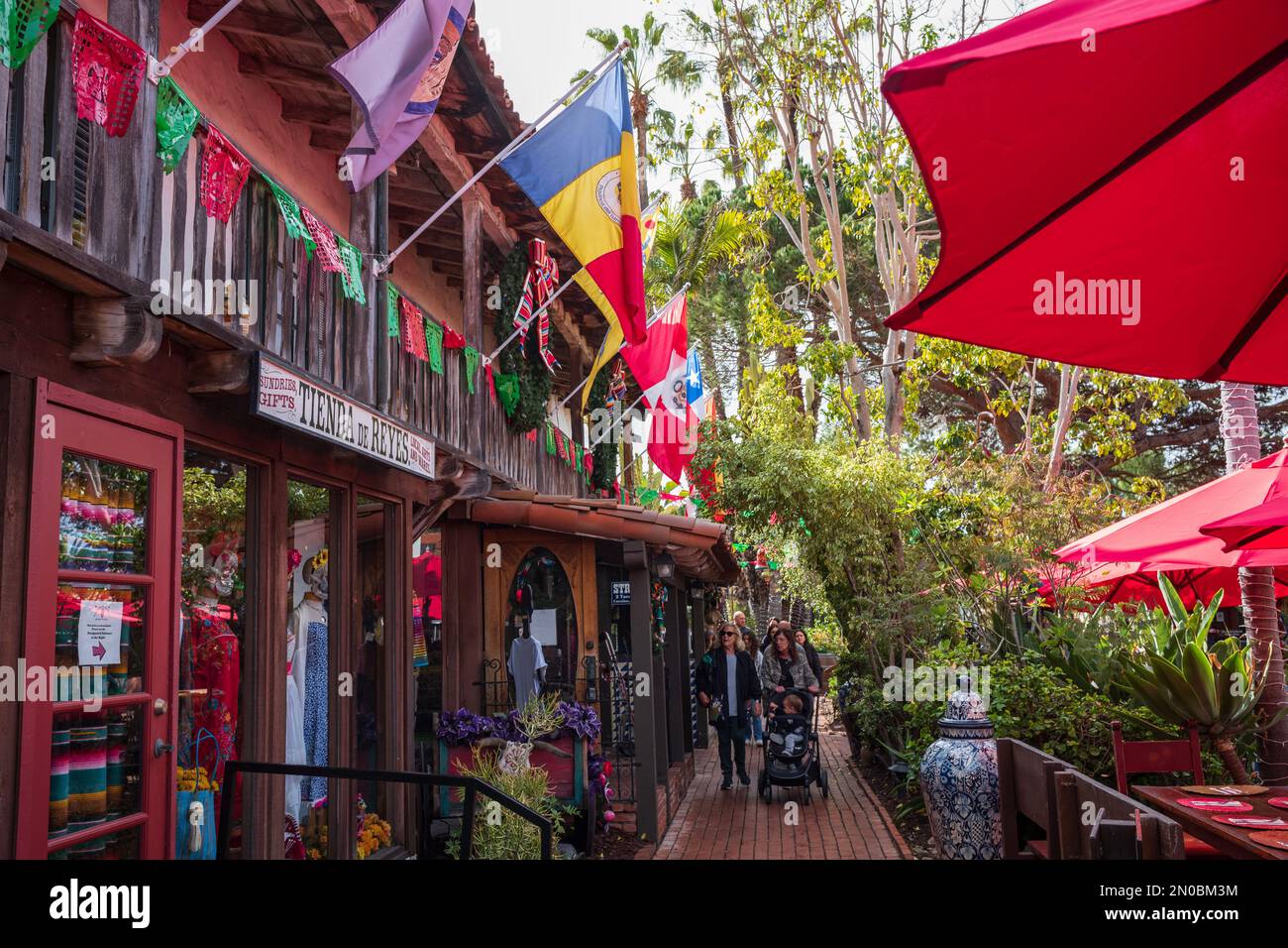 San Diego, CA, USA - 28 décembre 2022 : la vieille ville est une destination touristique remplie de restaurants, d'hôtels et de magasins et est à distance de marche de a ma Banque D'Images