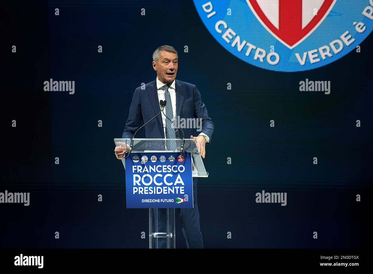 Le président du parti Unione di Centro Antonio de poli prend la parole au cours de l'événement en faveur du candidat de la coalition de droite pour la présidence de la région du Latium, Francesco Rocca. Les 12 et 13 février 2023, nous votons pour élire le Président de la région du Latium et le Conseil régional. Banque D'Images