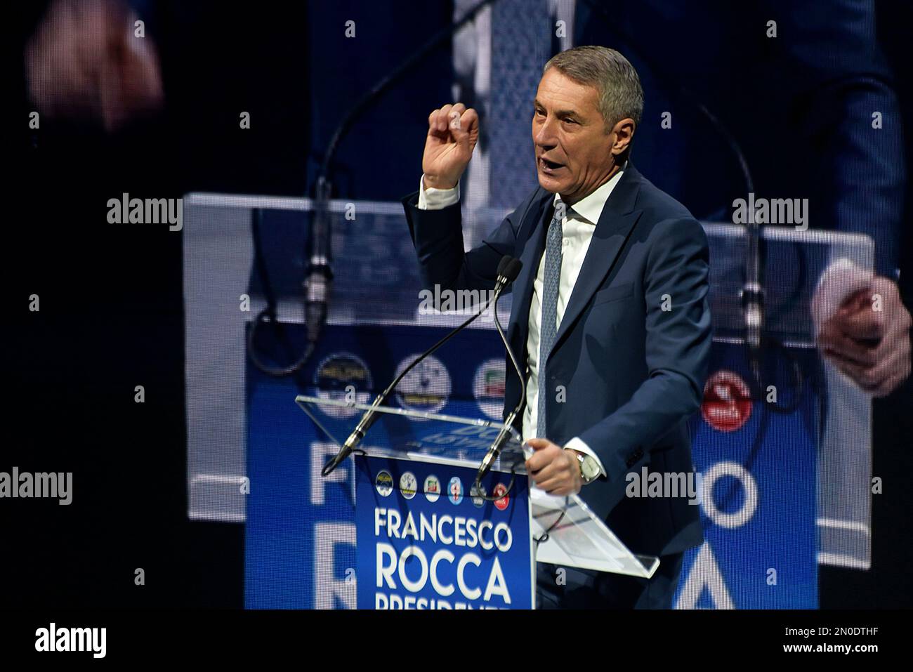 Le président du parti Unione di Centro Antonio de poli prend la parole au cours de l'événement en faveur du candidat de la coalition de droite pour la présidence de la région du Latium, Francesco Rocca. Les 12 et 13 février 2023, nous votons pour élire le Président de la région du Latium et le Conseil régional. Banque D'Images