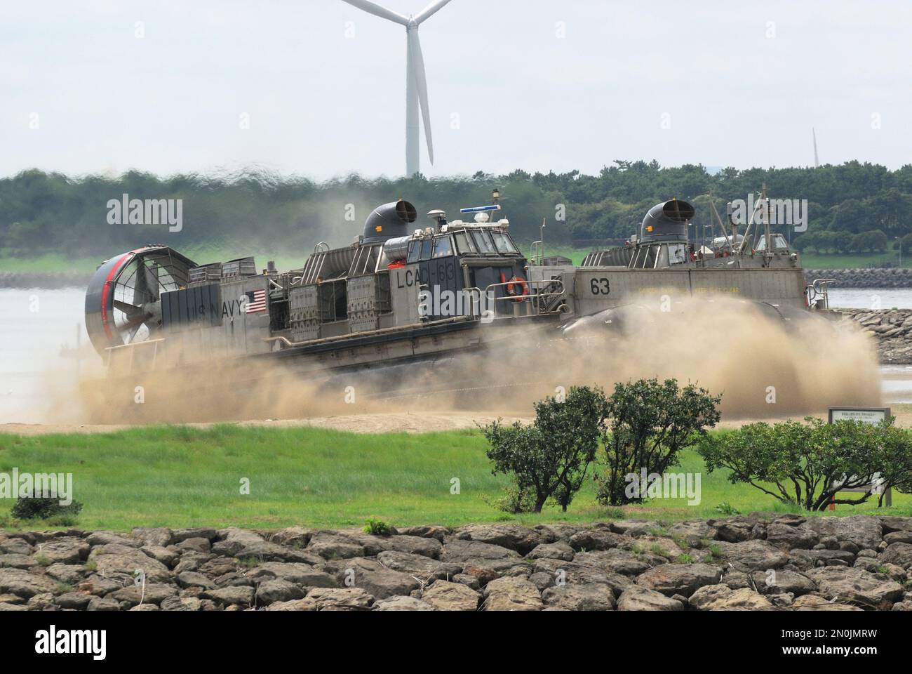Préfecture de Chiba, Japon - 31 août 2008 : le LPAC (coussin d'air pour embarcation d'atterrissage) de la marine des États-Unis conduit un avion amphibie d'atterrissage exerc Banque D'Images