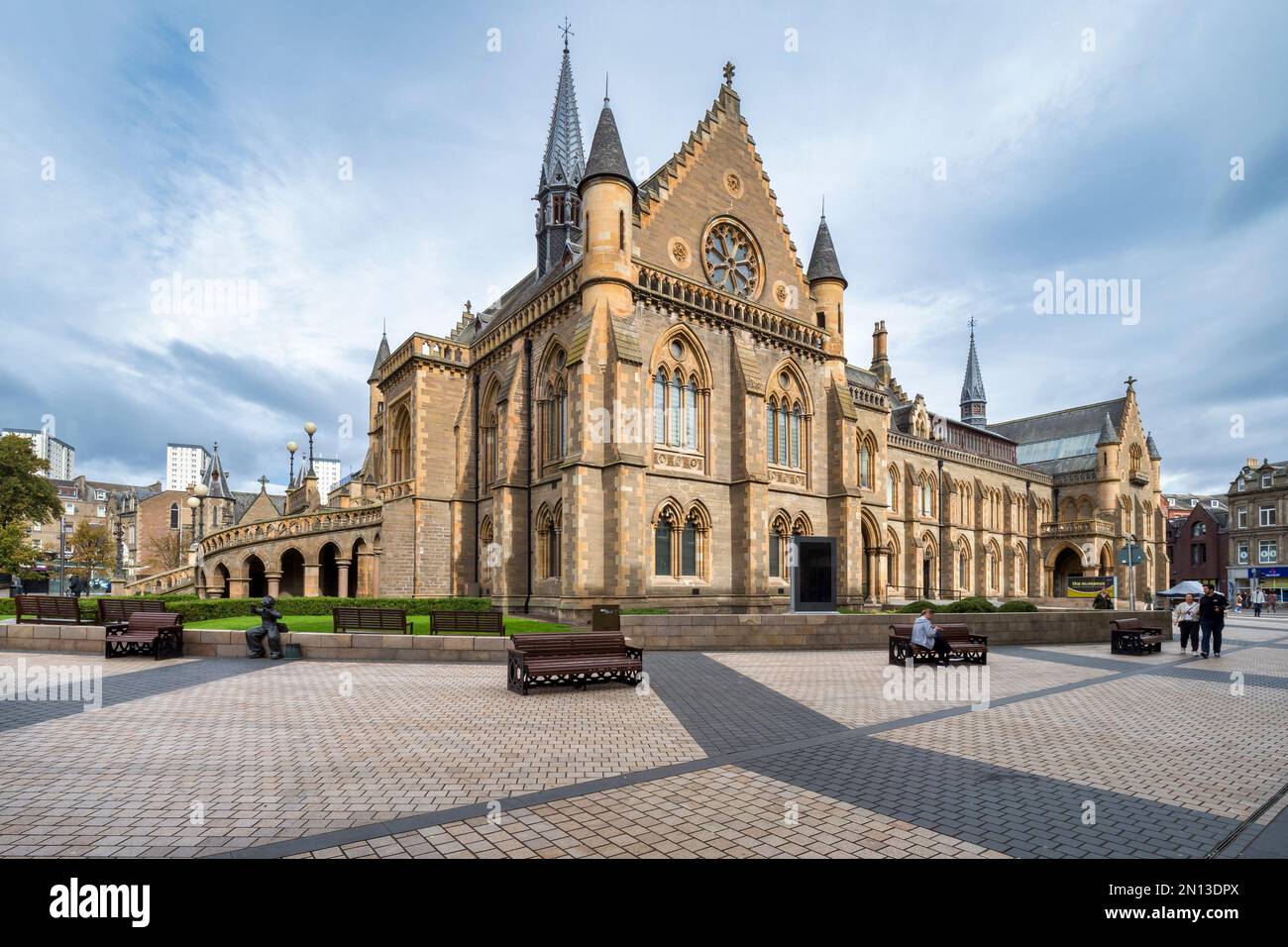 17 septembre 2022 : Dundee, Dundee City, Écosse, Royaume-Uni - la façade sud du McManus : la galerie d'art et le musée de Dundee à Dundee, Écosse. Banque D'Images