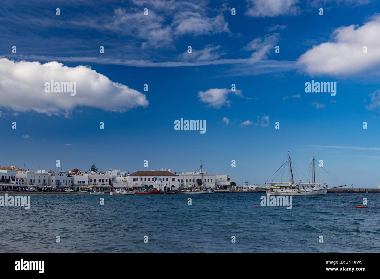 Le bord de mer de Mikonos, Mykonos, Grèce Banque D'Images Le bord de mer de Mikonos, Mykonos, Grèce Banque D'Images