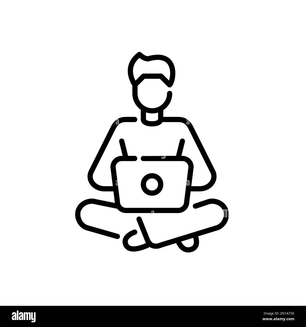 Travailleur à distance. Homme dans des vêtements confortables assis avec un ordinateur portable sur ses genoux. Ligne de contour pixel parfaite et modifiable Illustration de Vecteur