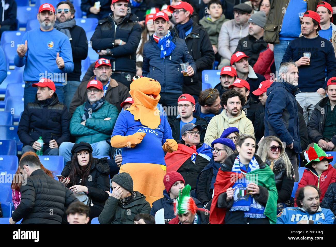 Un supporter de France pendant le match Guinnen six Nation 2023, stade Olimpico, Italie v, France. 05th févr. 2023. (Photo par AllShotLive/Sipa USA) crédit: SIPA USA/Alay Live News Banque D'Images