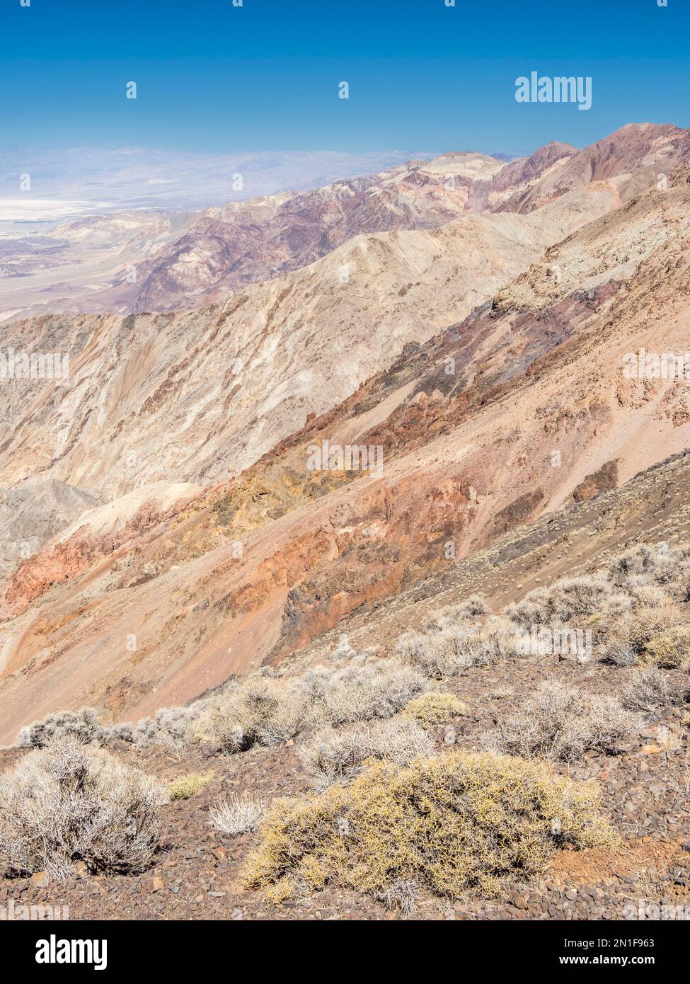 Vue vers le nord depuis Dante's View dans le parc national de la Vallée de la mort, Californie, États-Unis d'Amérique, Amérique du Nord Banque D'Images