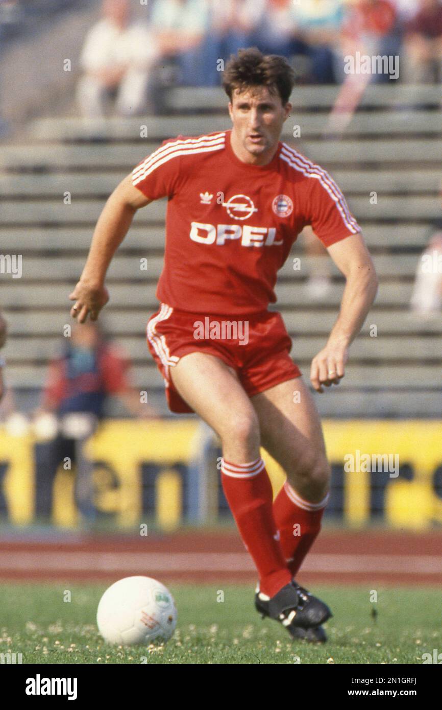 Archive Photo Alan Mcinally Fete Son Anniversaire De 60th Sur 10 Fevrier 23 Alan Mcinally Mc Inally Gbr Sco Joueur De Football Fc Bayern Munich Image Unique Motif Court Portrait Portrait Seance