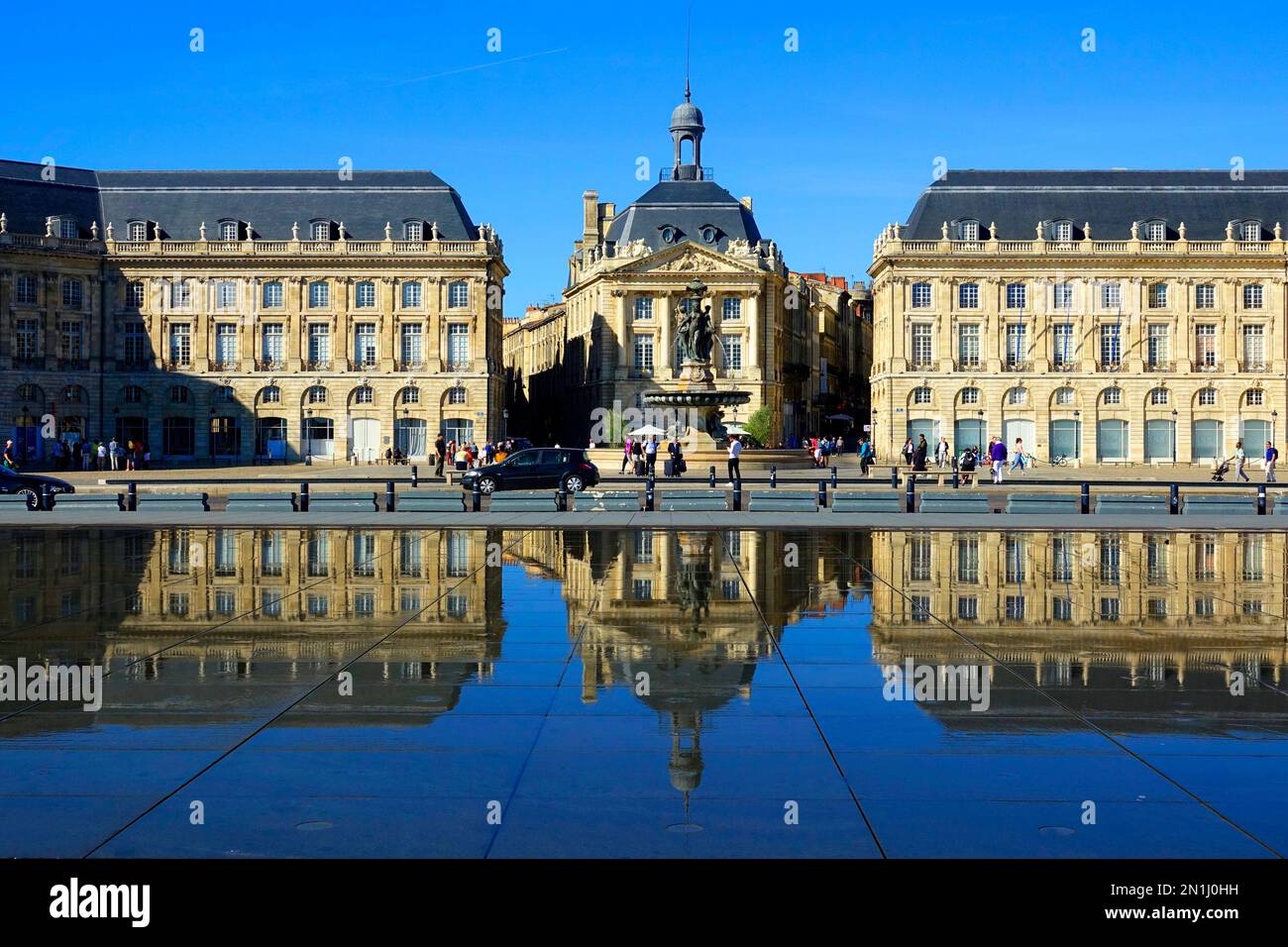 Place de la Bourse Bordeaux est une ville portuaire sur la Garonne dans le département de la Gironde, au sud-ouest de la France. C'est la capitale de la Nouvelle-Aqui Banque D'Images