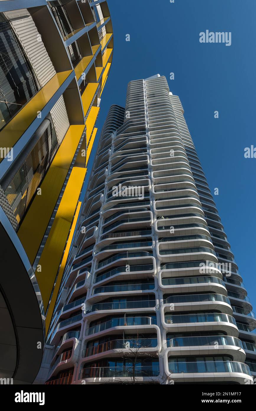 Les façades de la Grand Tour et de la Skyline Plaza, Francfort, Allemagne Banque D'Images