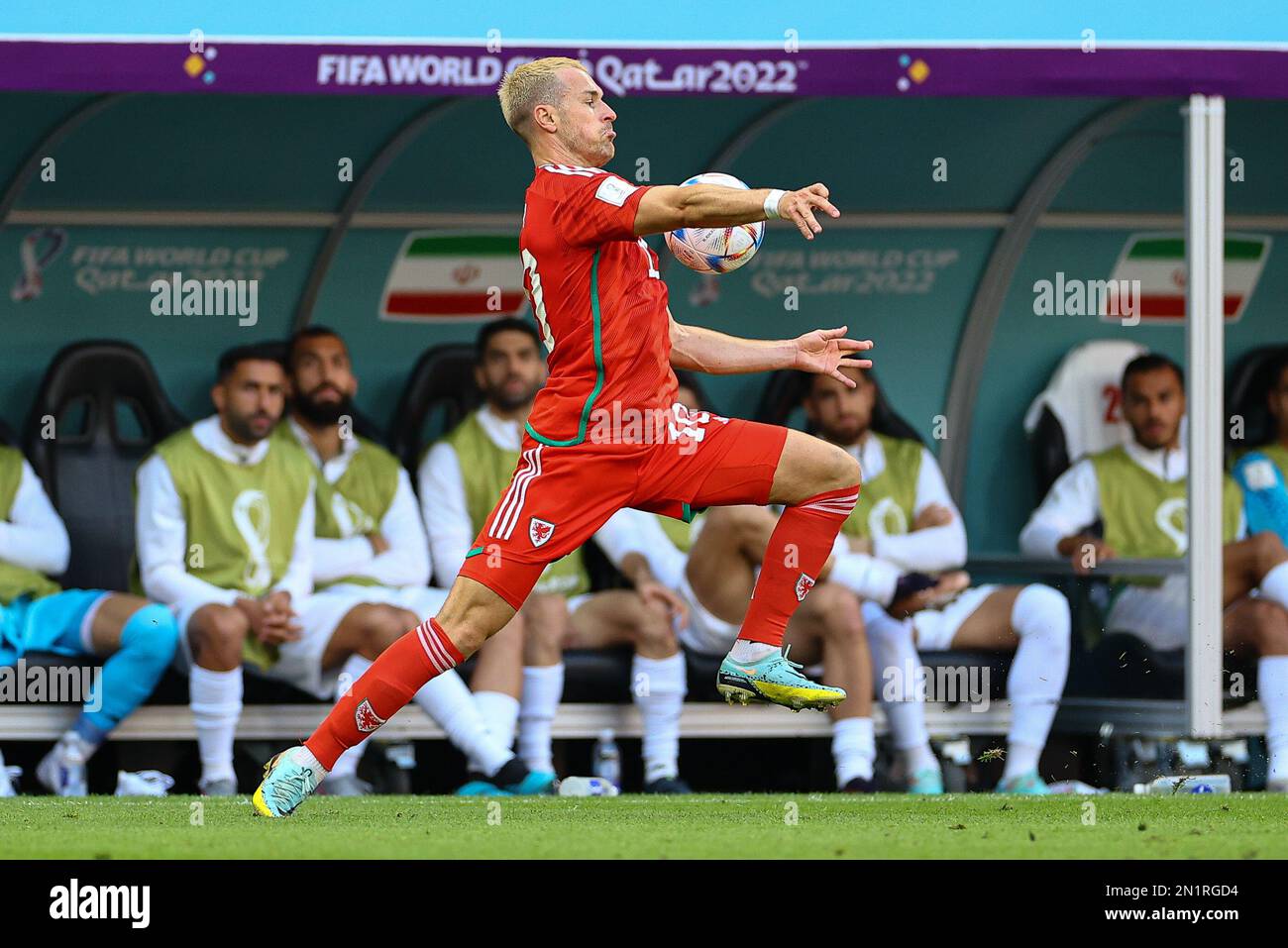 DOHA, QATAR - NOVEMBRE 25 : Aaron Ramsey lors de la coupe du monde de la FIFA, Qatar 2022, match du groupe B entre le pays de Galles et l'Iran au stade Ahmad Bin Ali sur 25 novembre 2022 à Doha, Qatar. (Photo par MB Media) Banque D'Images