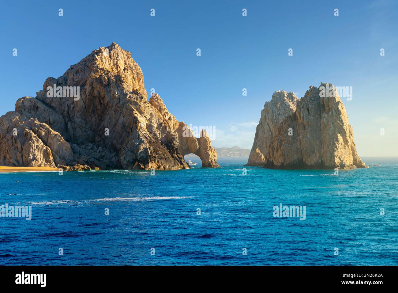 L'arche El Arco aux formations rocheuses de l'extrémité du territoire sur la péninsule de Baja, à Cabo San Lucas, Mexique. Banque D'Images