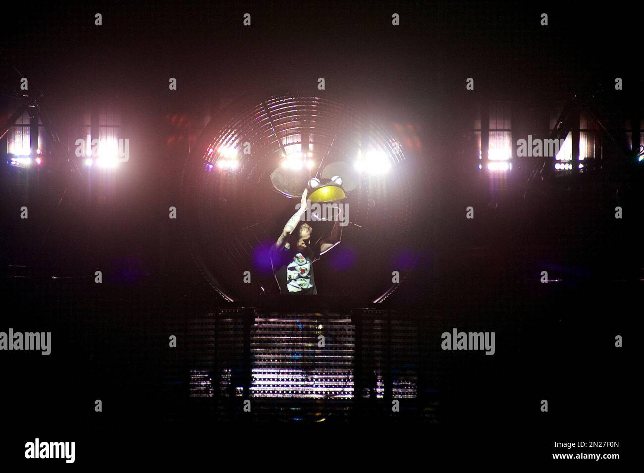 EDM DJ/producer Deadmau5 performs at The Governors Ball Music Festival at Randall's Island Park, closing out the second night of the festival on Saturday, June 6, 2015 in New York. (Photo by Robert Altman/Invision/AP) Banque D'Images