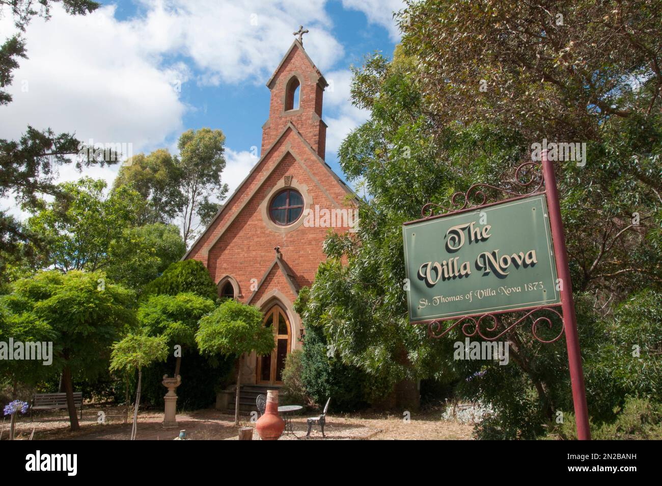 Église historique de Guildford, Victoria, maintenant Villa Nova Bed & Breakfast Banque D'Images