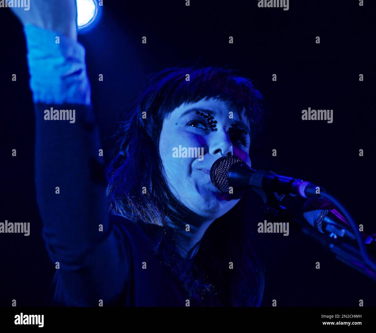 Of Monsters and Men seen in concert at Hammerstein Ballroom onThursday May 7 2015 in New York. The Icelandic indie pop stars are beginning their tour in support of their new album Beneath the Skin. Nanna Bryndis Hilmarsdottir (lead singer/guitarist)(Photo by Robert Altman/Invision/AP) Banque D'Images