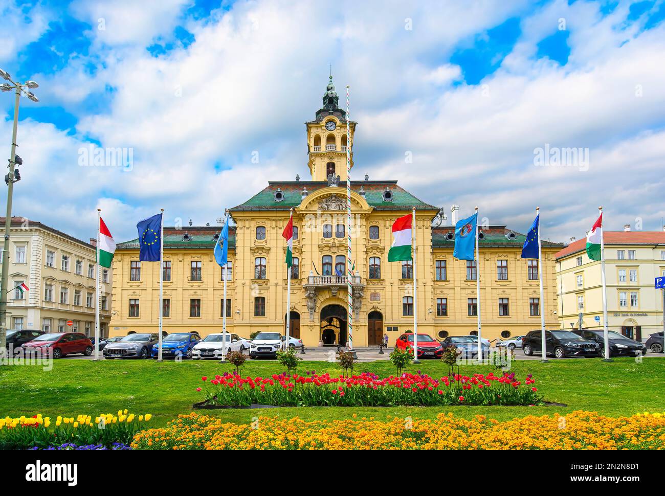 Szeged, Hongrie. Hôtel de ville de Szeged et place Szechenyi Banque D'Images