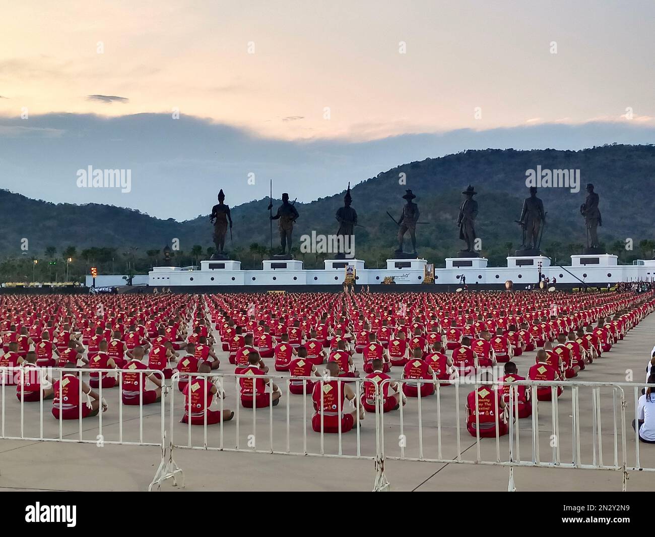 New Guinness World Record pour le plus grand nombre de combattants thaïlandais Muay réunis en un seul endroit, Ratchabhakti Park, Hua Hin, Thaïlande Banque D'Images