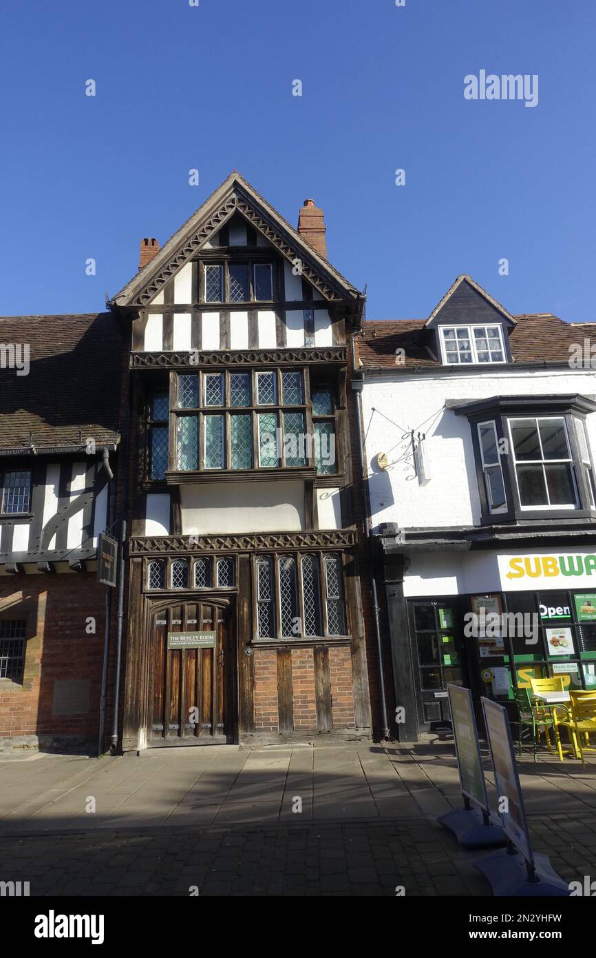 Le Henley Room est situé dans un bâtiment Tudor datant de 1800s et à côté du lieu de naissance de Shakespeare à Stratford-upon-Avon, Royaume-Uni Banque D'Images