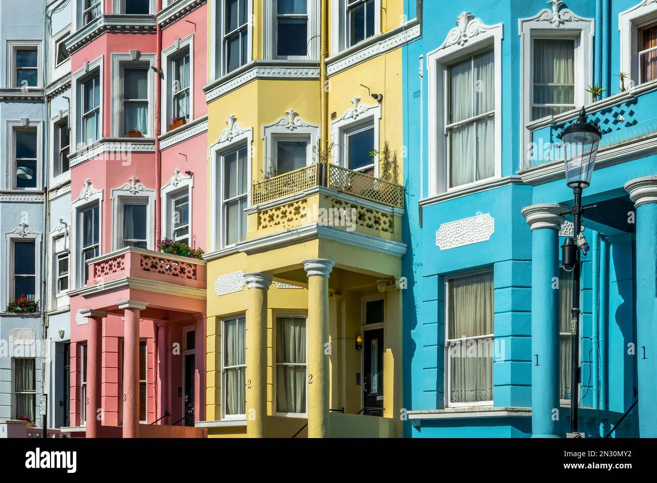Maisons colorées à Notting Hill, Londres, Royaume-Uni Banque D'Images