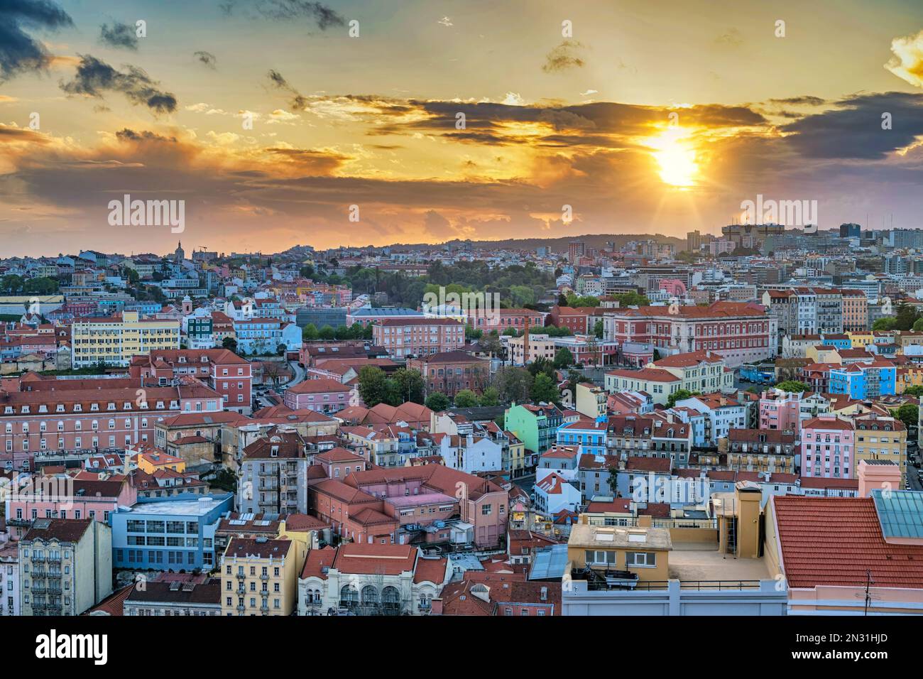 Lisbonne Portugal coucher de soleil sur la ville dans le quartier de Baixa à Lisbonne Banque D'Images